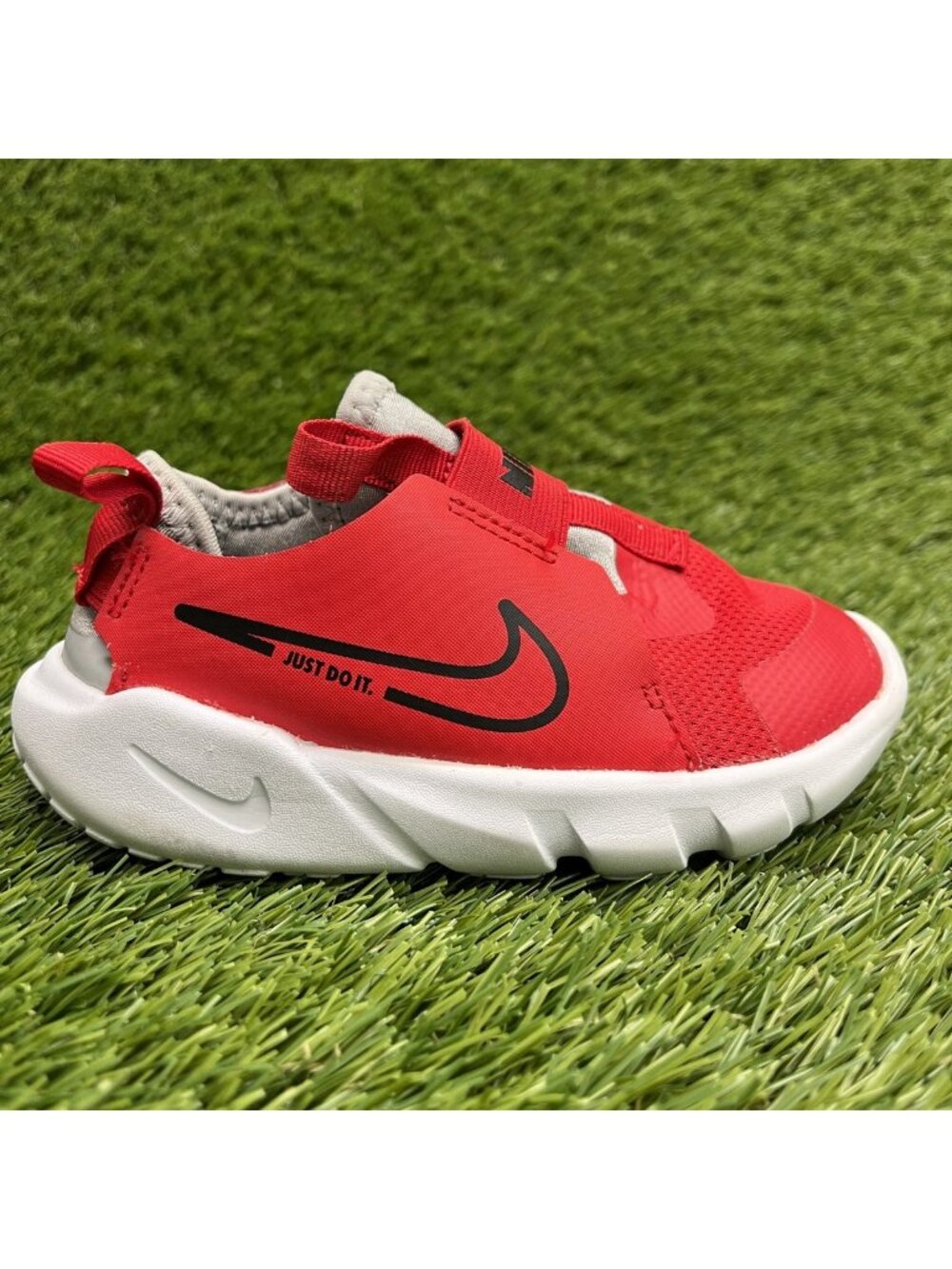 Nike Flex Runner 2 Boys Size 8 Red Black White Athletic Slip On Shoes Sneakers